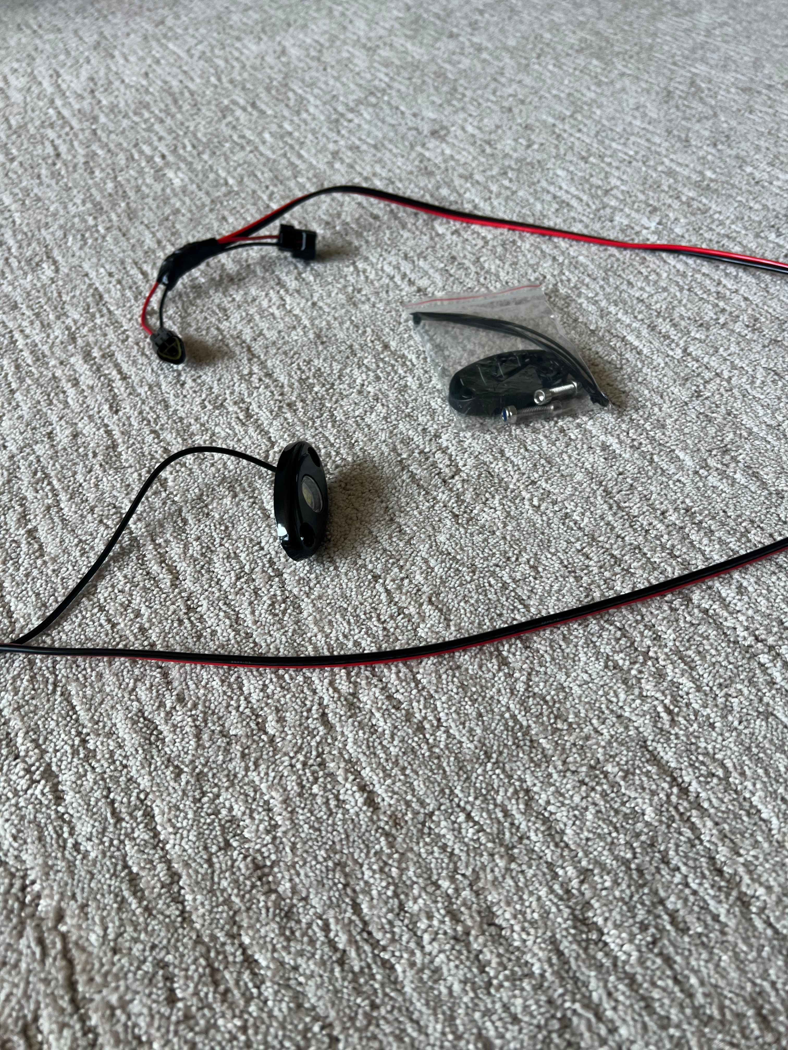 Plug and play yozma rocklight